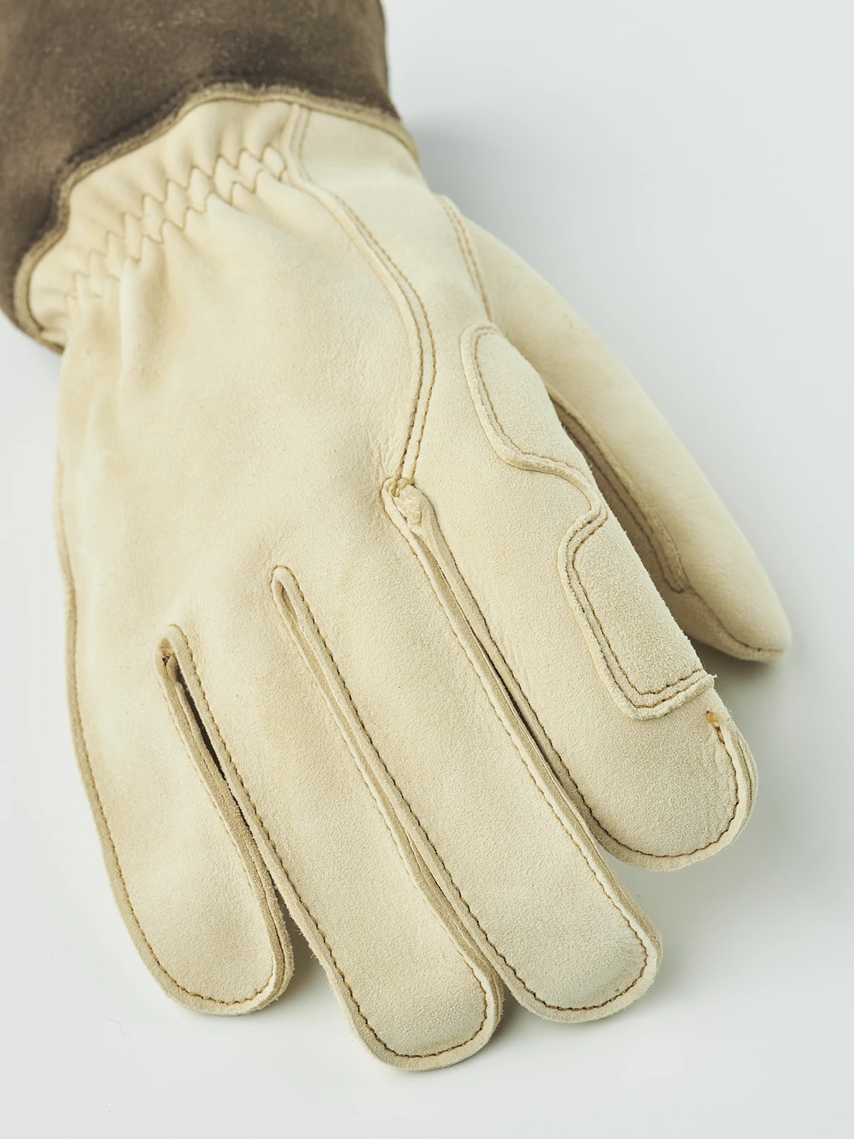 Hestra Chamois Ranch Glove 5-finger 4 Hestra Chamois Ranch Glove 5-finger - Image 2