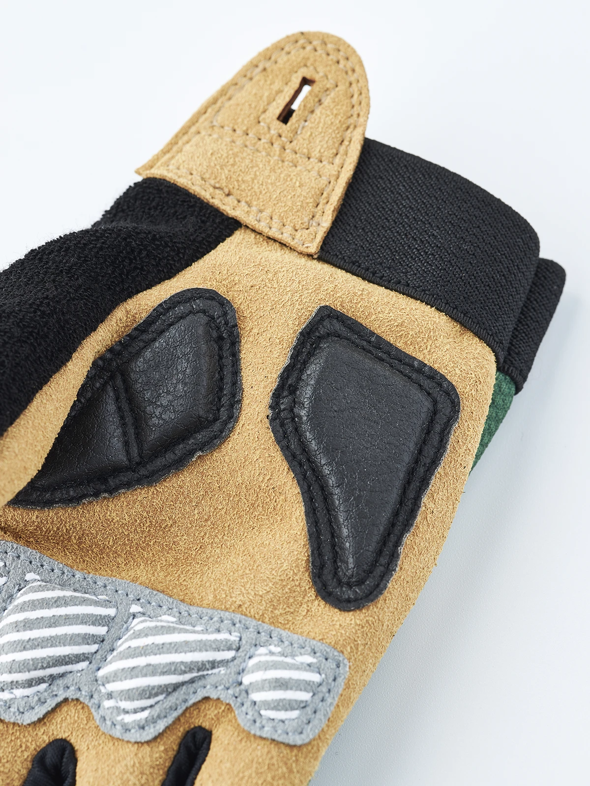 Hestra Bike Guard Jr. Short 5-finger 6 Hestra Bike Guard Jr. Short 5-finger - Image 4