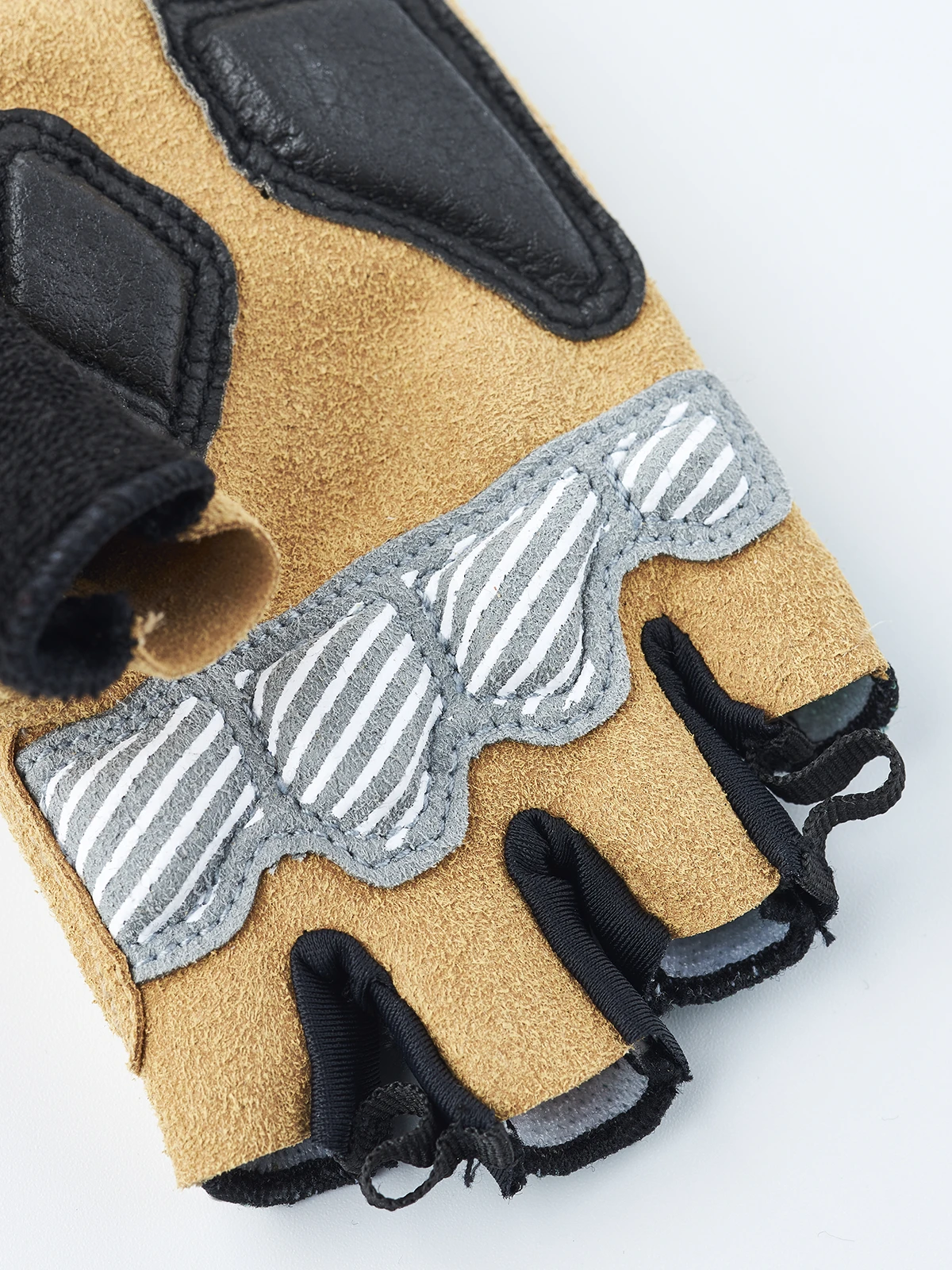 Hestra Bike Guard Jr. Short 5-finger 4 Hestra Bike Guard Jr. Short 5-finger - Image 2