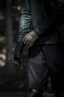 Hestra Ergo Grip Enduro 5-finger -Hestra 305 f76f1ee68c 39720 870 3 original