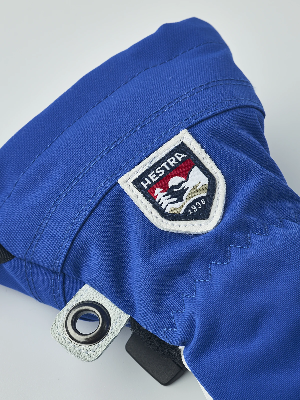 Hestra Army Leather Heli Ski Jr. 3-finger 5 Hestra Army Leather Heli Ski Jr. 3-finger - Image 3