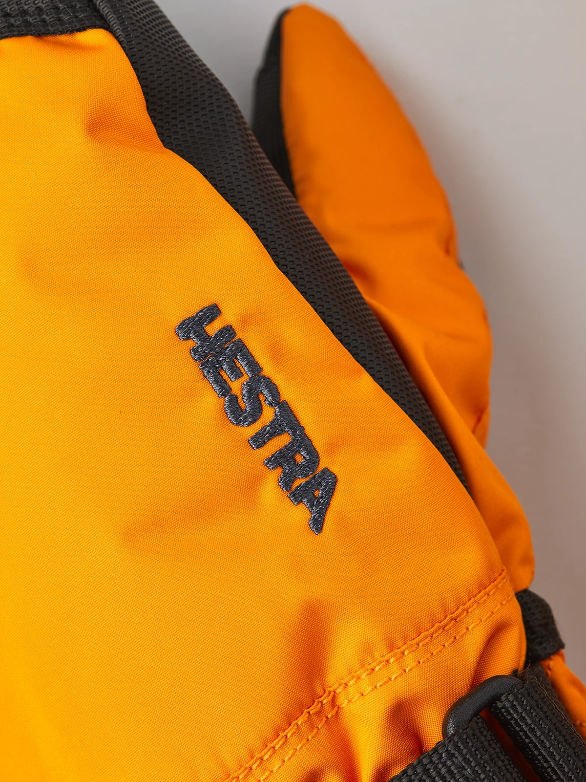 Hestra Gauntlet CZone Jr. Mitt 4 Hestra Gauntlet CZone Jr. Mitt - Image 2