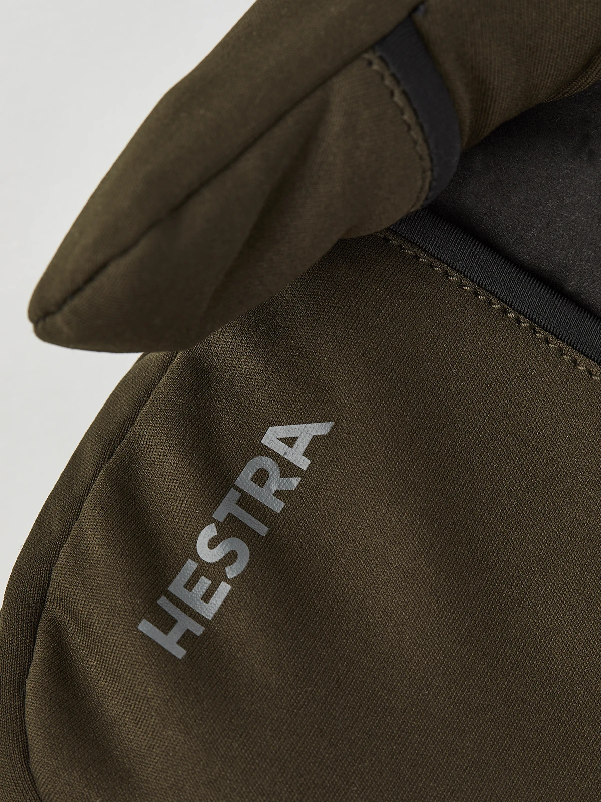 Hestra Windstopper Pull Over Mitt 6 Hestra Windstopper Pull Over Mitt - Image 4